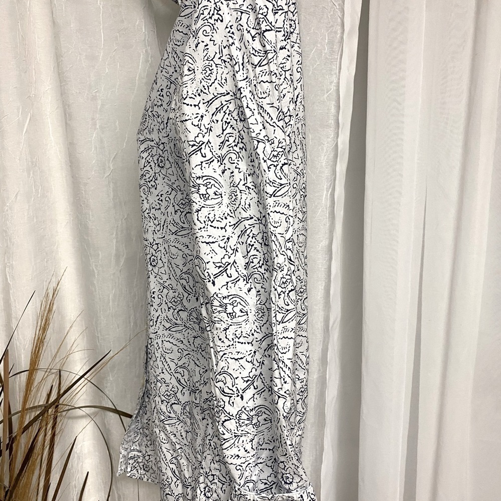 Banana Republic Soft Wash Dress Shirt - Picture 5 of 10